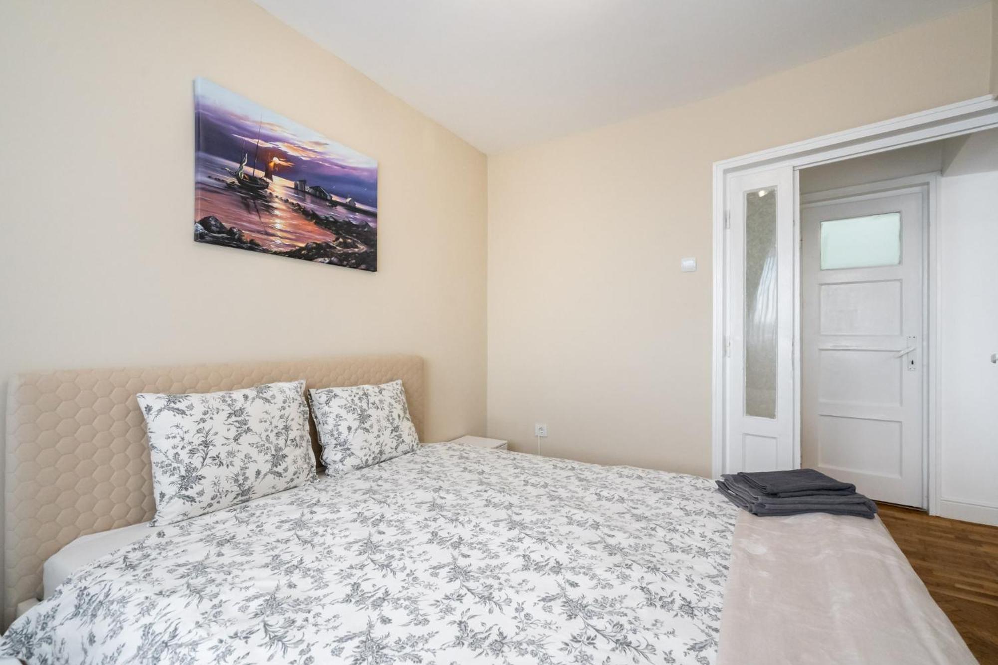 City View Apartment With Private Balcony Bukareszt Zewnętrze zdjęcie